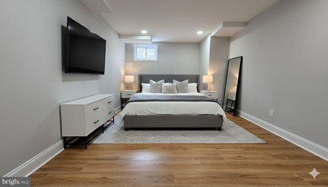 1305 WOODSIDE PKWY, Silver Spring, MD 20910