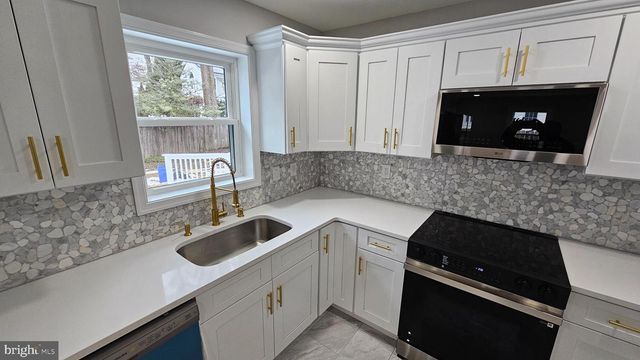 1305 WOODSIDE PKWY, Silver Spring, MD 20910