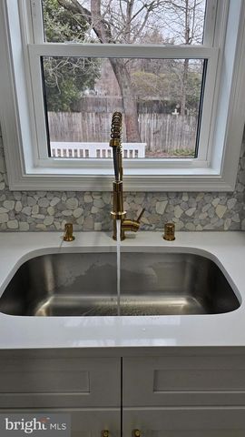 1305 WOODSIDE PKWY, Silver Spring, MD 20910