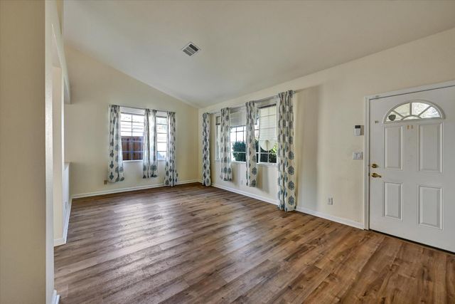 1512 Jamie Dr, Yuba City, CA 95993