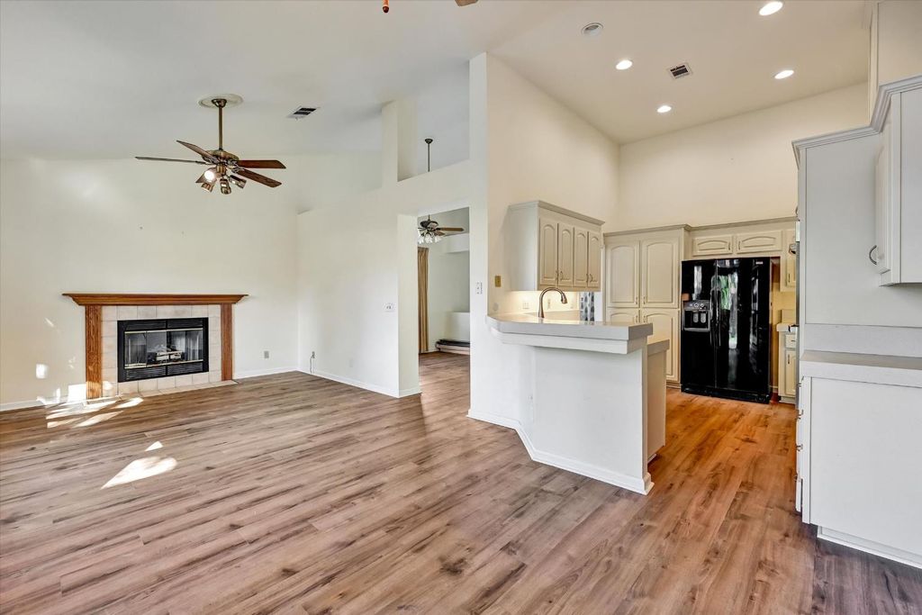 1512 Jamie Dr, Yuba City, CA 95993