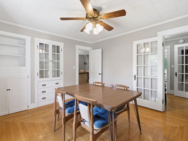 98 Walnut St, North Brookfield, MA 01535
