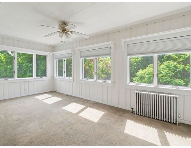 98 Walnut St, North Brookfield, MA 01535