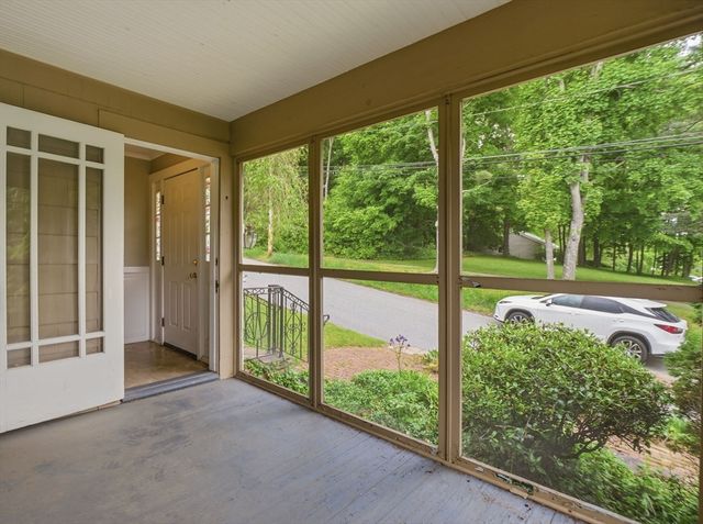 98 Walnut St, North Brookfield, MA 01535