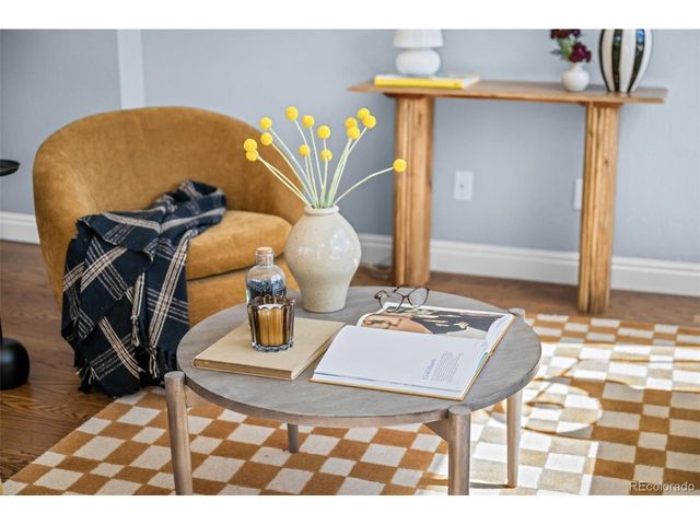 2902 Irving St, Denver, CO 80211