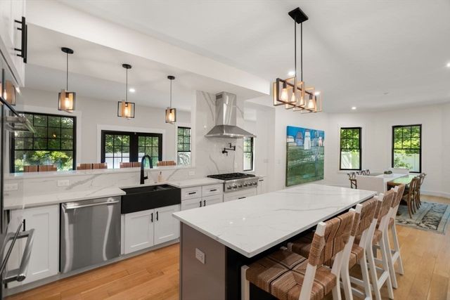 283 Walnut Street, Wellesley, MA 02481