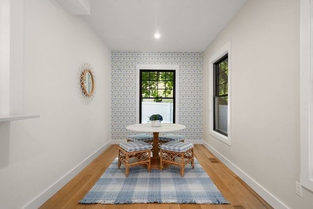 283 Walnut Street, Wellesley, MA 02481
