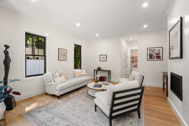 283 Walnut Street, Wellesley, MA 02481