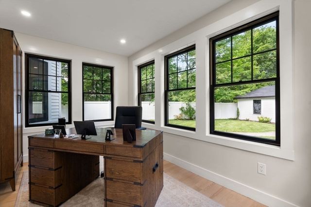 283 Walnut Street, Wellesley, MA 02481