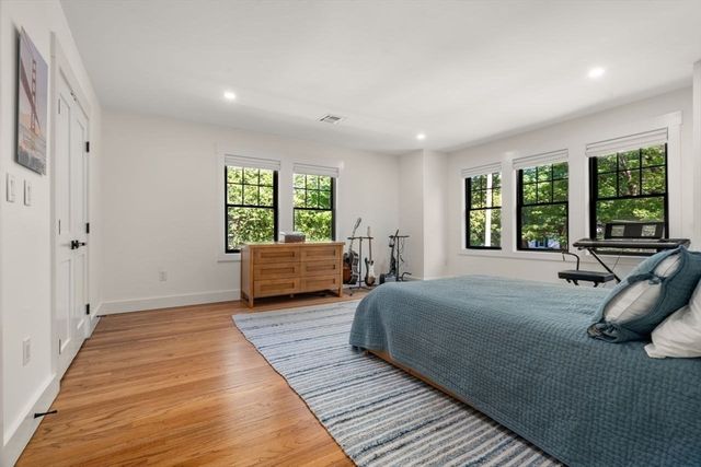 283 Walnut Street, Wellesley, MA 02481