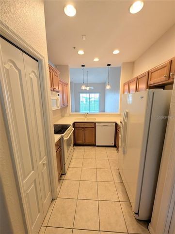 803 FAIRWAYCOVE LANE 204, Bradenton, FL 34212