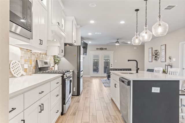 233 Braves Way, Lavon, TX 75166