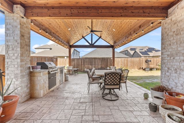 233 Braves Way, Lavon, TX 75166