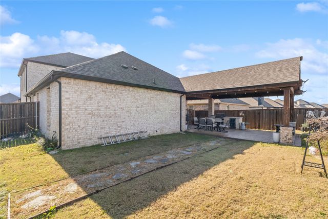 233 Braves Way, Lavon, TX 75166