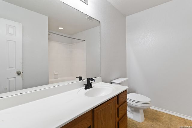 6930 Pecan Fall, Converse, TX 78109