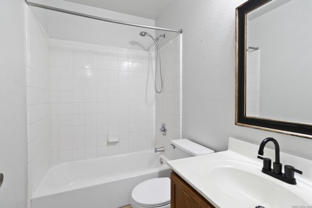 6930 Pecan Fall, Converse, TX 78109