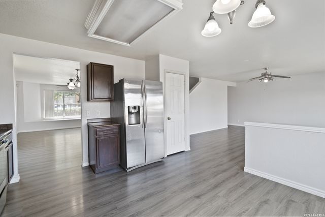 6930 Pecan Fall, Converse, TX 78109