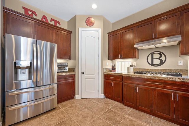 2811 Southcreek Dr, Lincoln, CA 95648