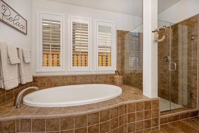 2811 Southcreek Dr, Lincoln, CA 95648