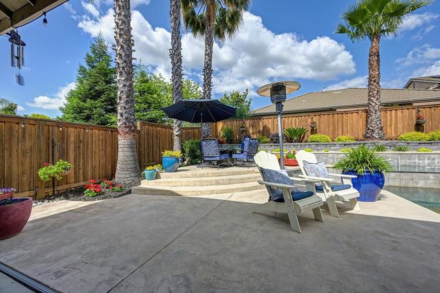 2811 Southcreek Dr, Lincoln, CA 95648