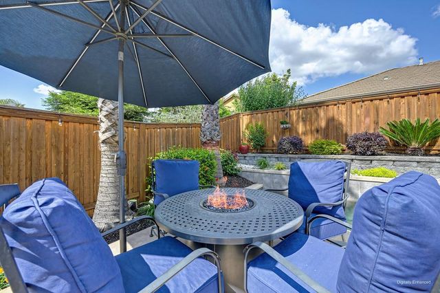 2811 Southcreek Dr, Lincoln, CA 95648