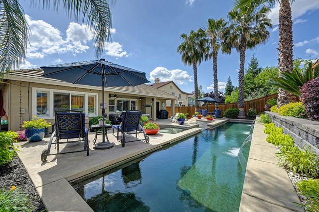 2811 Southcreek Dr, Lincoln, CA 95648