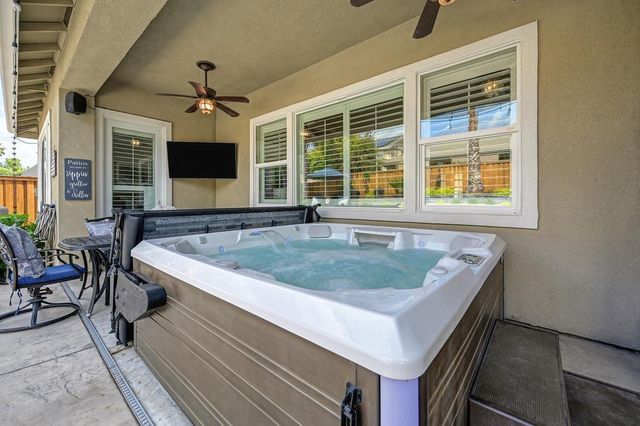 2811 Southcreek Dr, Lincoln, CA 95648