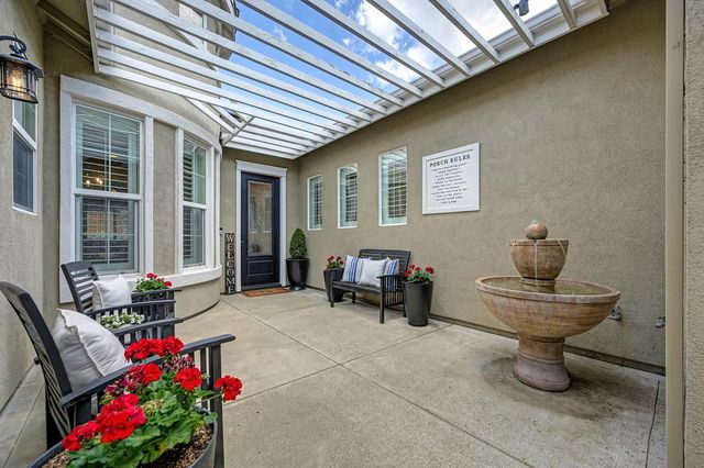 2811 Southcreek Dr, Lincoln, CA 95648
