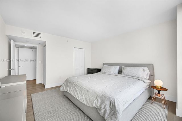 90 Alton Rd 1908, Miami Beach, FL 33139