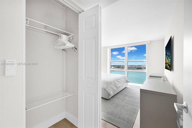 90 Alton Rd 1908, Miami Beach, FL 33139