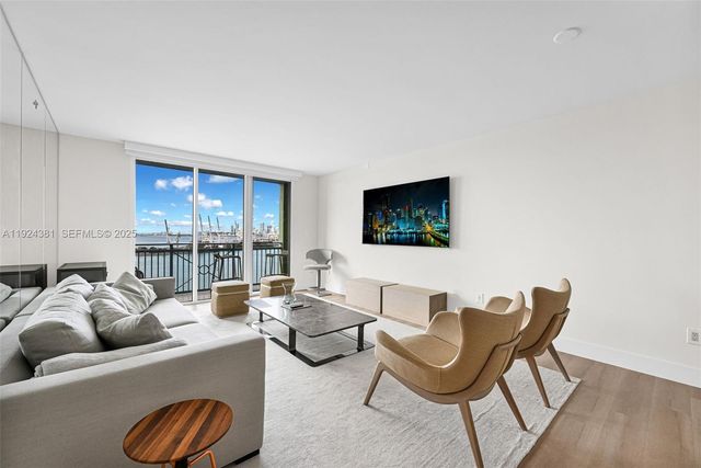 90 Alton Rd 1908, Miami Beach, FL 33139