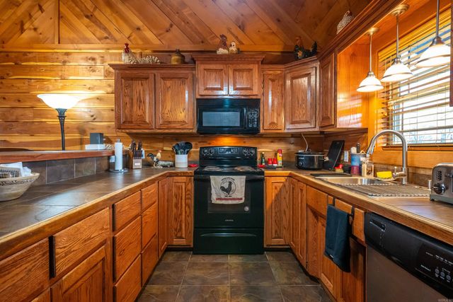 103 Tyler Road, Melbourne, AR 72556