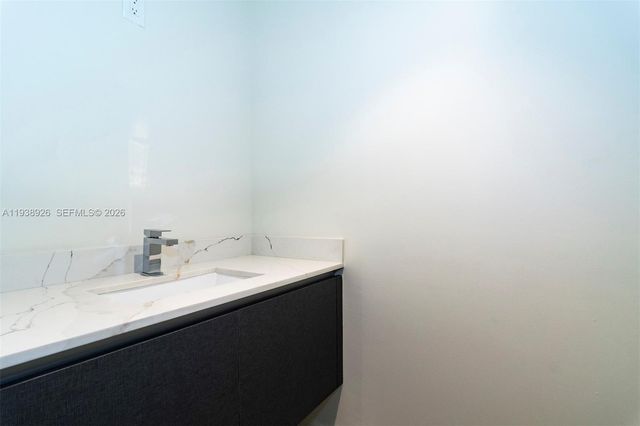 1201 20th St 205, Miami Beach, FL 33139