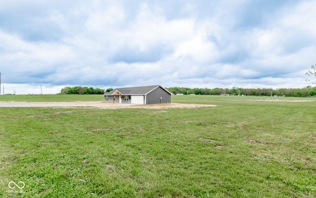 3483 S Pleasant Ridge Road, Lexington, IN 47138