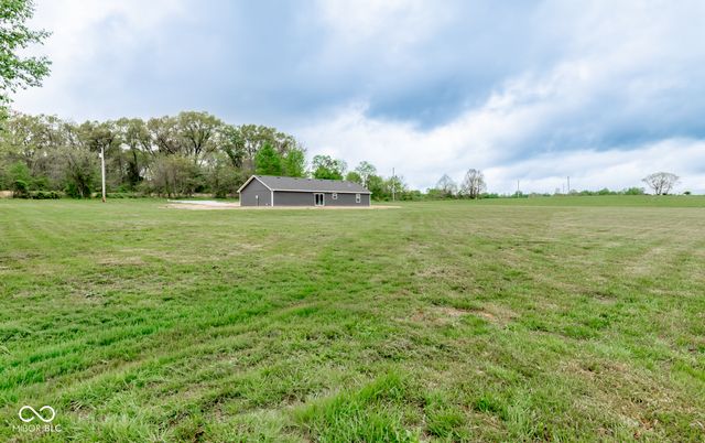 3483 S Pleasant Ridge Road, Lexington, IN 47138