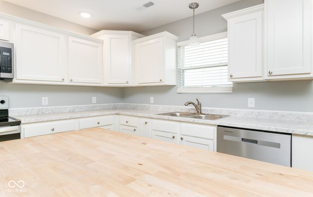 3483 S Pleasant Ridge Road, Lexington, IN 47138