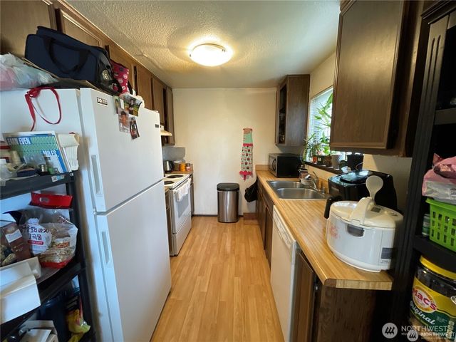 1205 130th Street S, Tacoma, WA 98444