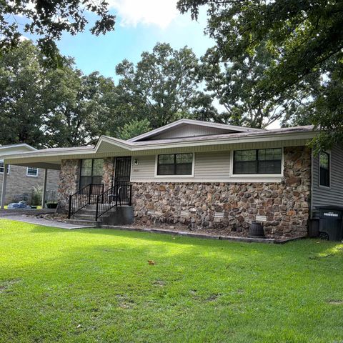 8903 Holiday Drive, Sherwood, AR 72120