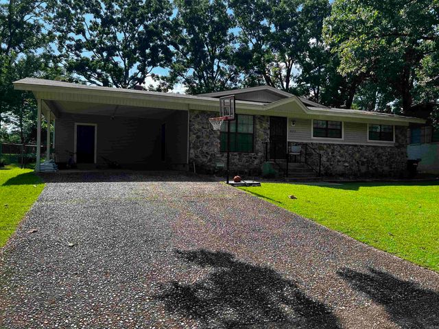 8903 Holiday Drive, Sherwood, AR 72120