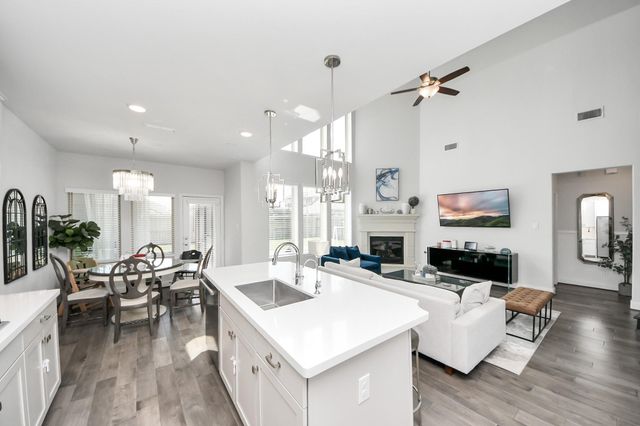 8922 Golden Mist Drive, Missouri City, TX 77459