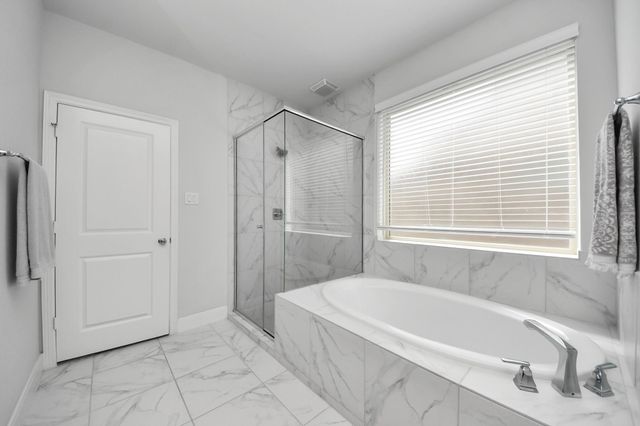 8922 Golden Mist Drive, Missouri City, TX 77459