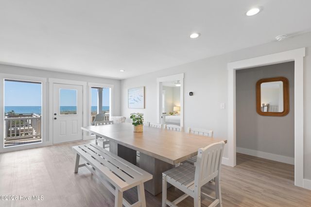 1031 Ocean Boulevard W, Holden Beach, NC 28462