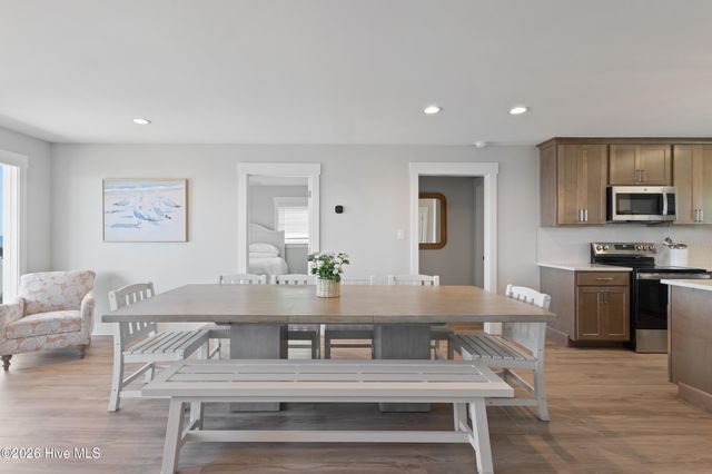 1031 Ocean Boulevard W, Holden Beach, NC 28462