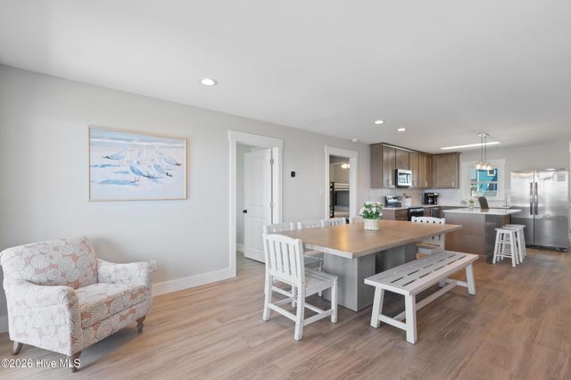 1031 Ocean Boulevard W, Holden Beach, NC 28462