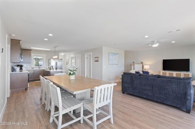 1031 Ocean Boulevard W, Holden Beach, NC 28462