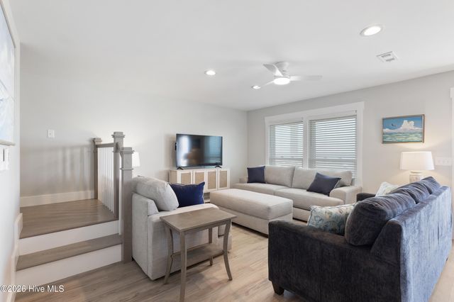 1031 Ocean Boulevard W, Holden Beach, NC 28462
