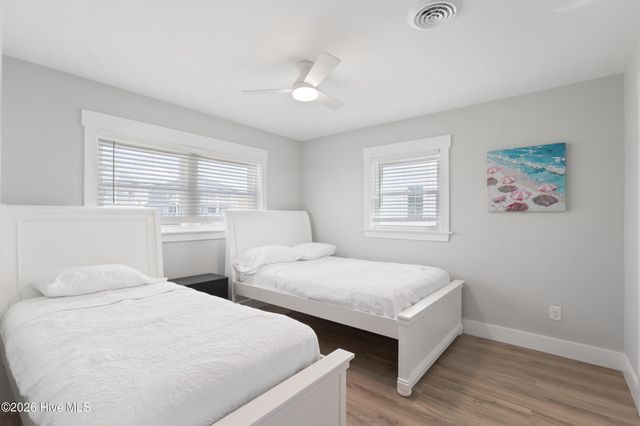1031 Ocean Boulevard W, Holden Beach, NC 28462