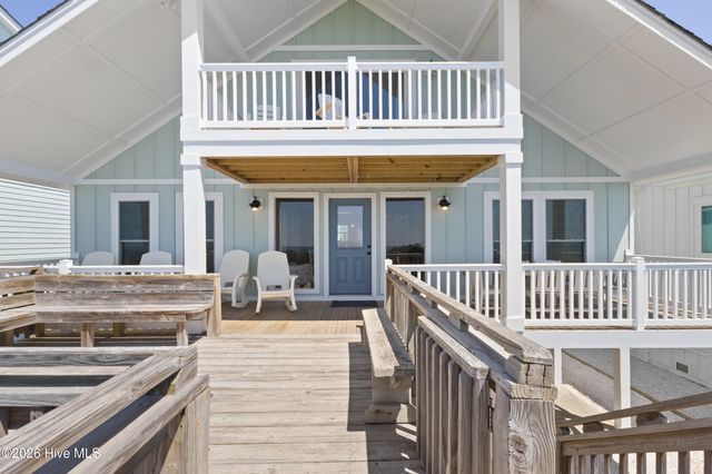 1031 Ocean Boulevard W, Holden Beach, NC 28462