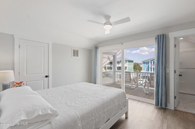 1031 Ocean Boulevard W, Holden Beach, NC 28462