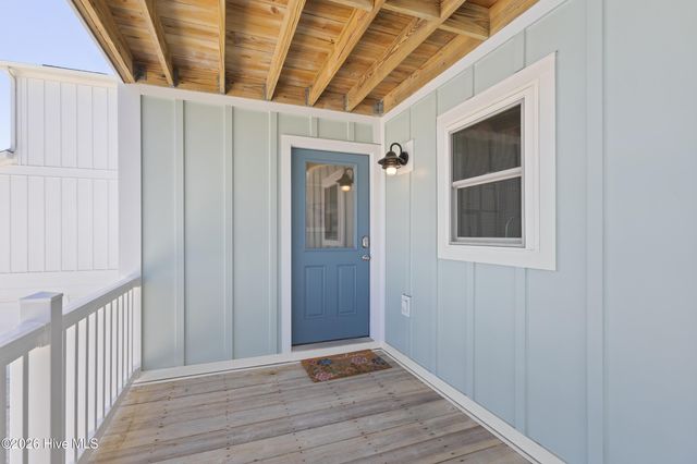 1031 Ocean Boulevard W, Holden Beach, NC 28462